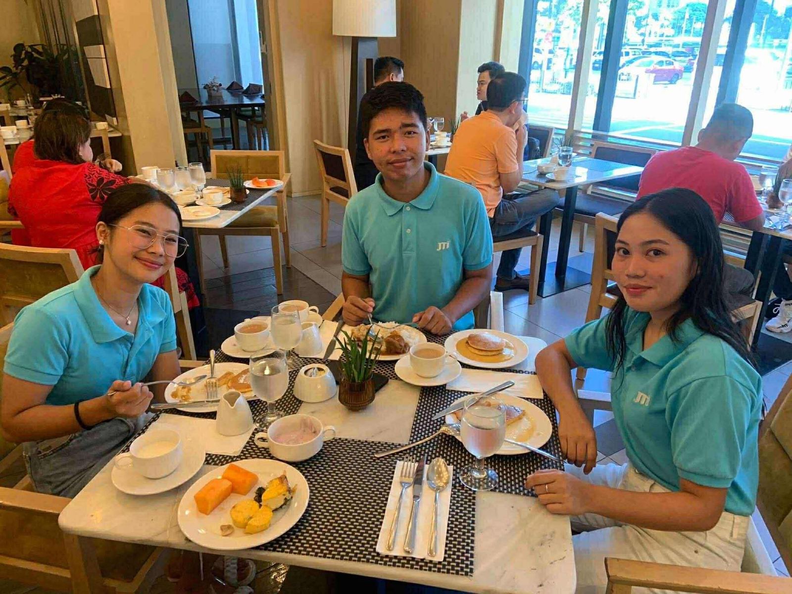 Mark Anthony Gabo with fellow Bright Start scholars